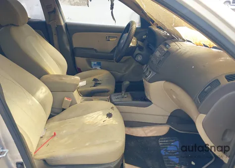 2010 Hyundai Elantra Gls z USA, uszkodzony, nr VIN KMHDU4AD2AU202441